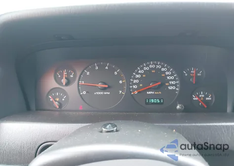 2000 Jeep Grand Cherokee Laredo z USA, uszkodzony, nr VIN 1J4GW48S5YC395355